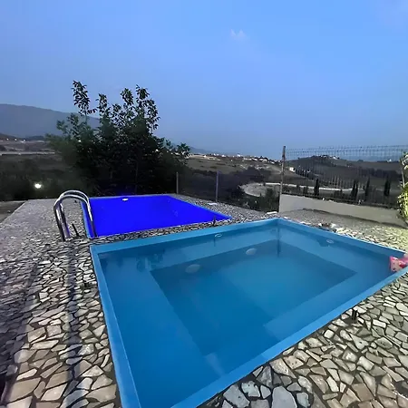 Farka Luxury * טיראנה