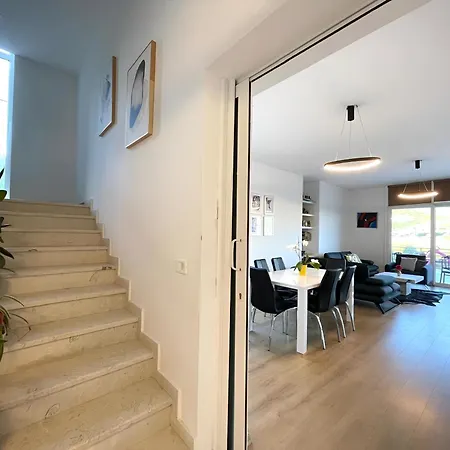Farka Luxury فيلة *
